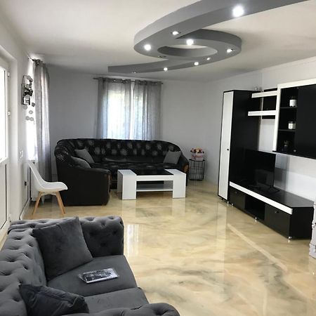 Hotel La Dede Calafat Esterno foto